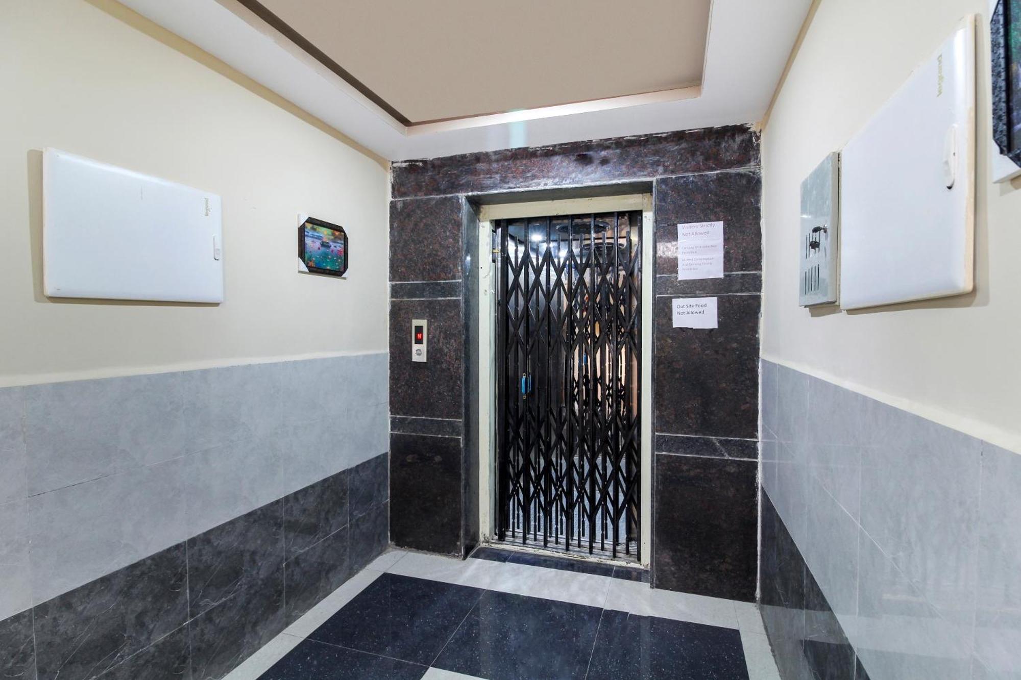 Super Hotel O New Cyber Grand Madhapur Kondapur  Exterior photo