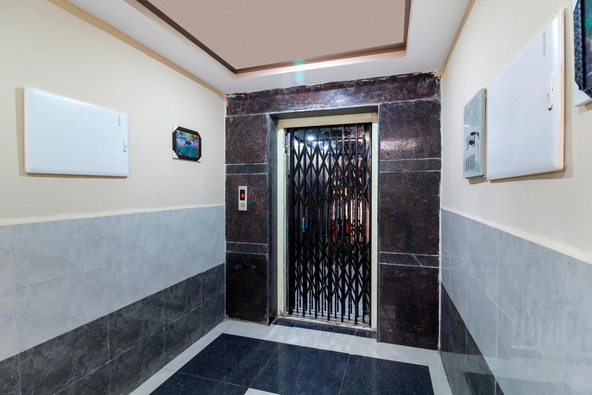 Super Hotel O New Cyber Grand Madhapur Kondapur  Exterior photo